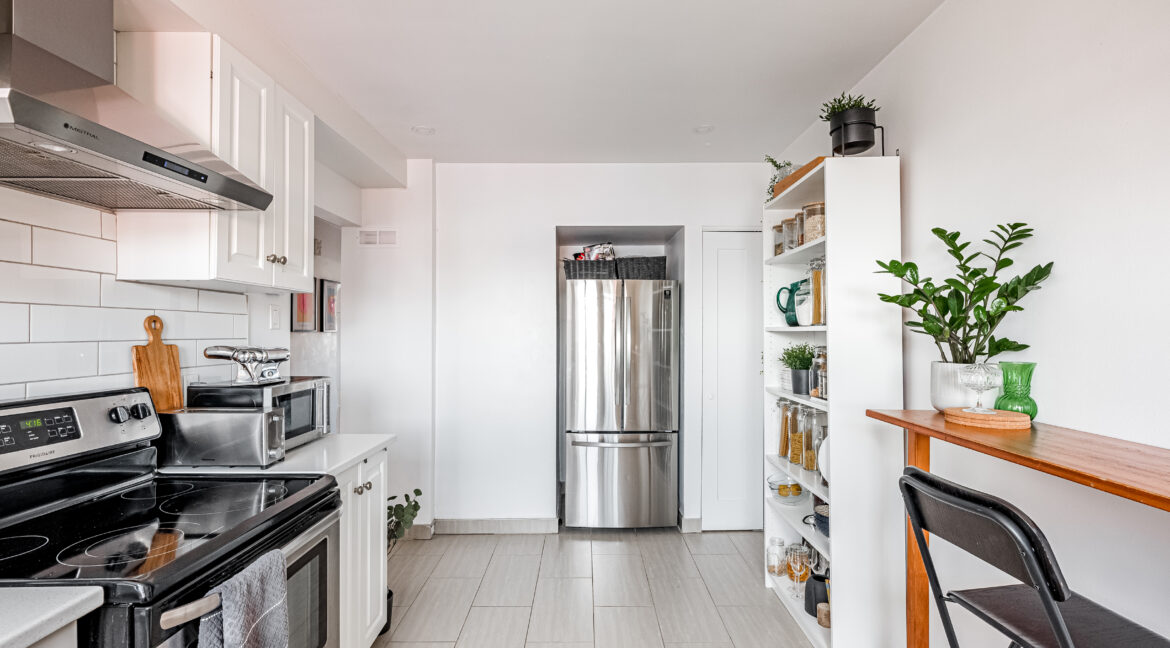 7452 Av D'Outremont no. 4 (7 of 19)